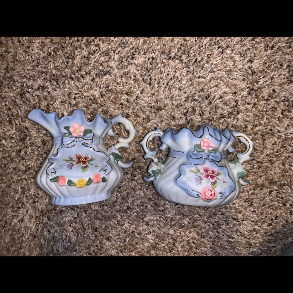 Vintage Sugar and Cream Blue Floral
Porcelain 2pc Set